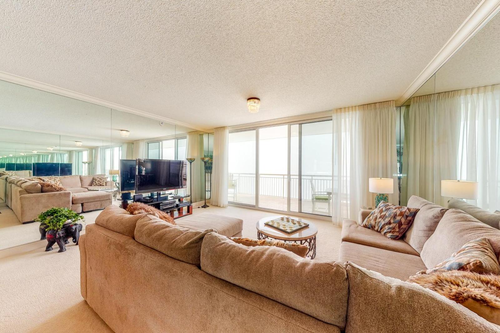 Belle Mer 902 Main image 1